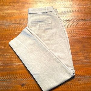 Banana Republic Sloan Curvy Fit sz 4 NWOT